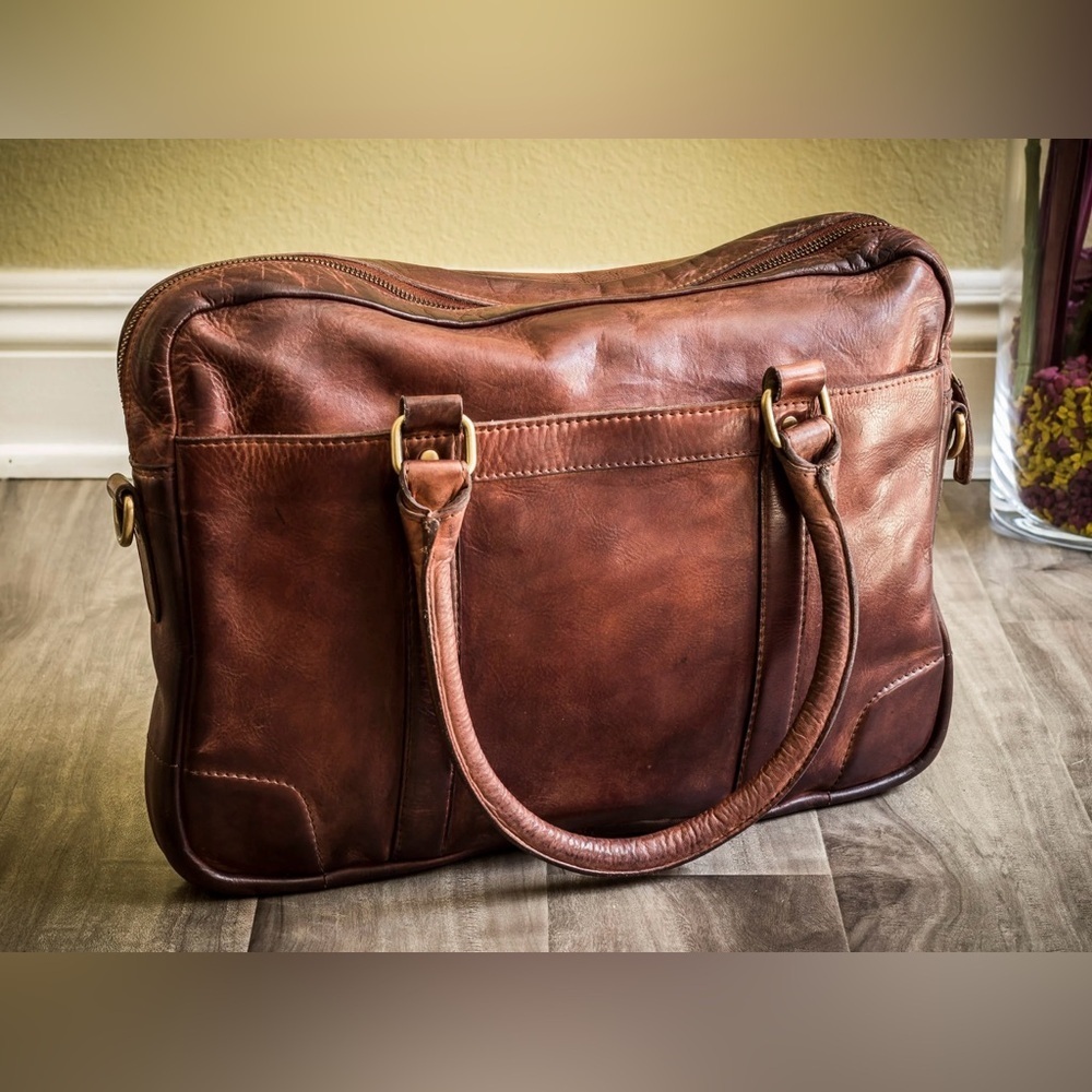 KIKO Sleek Brief Zippered Leather Briefcase in Brown